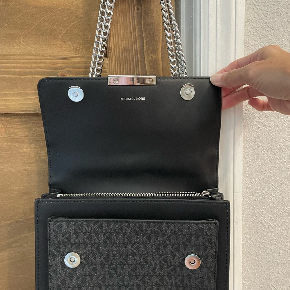 Michael Kors Black and White Houndstooth Shoulder Bag - Picture 7 of 8